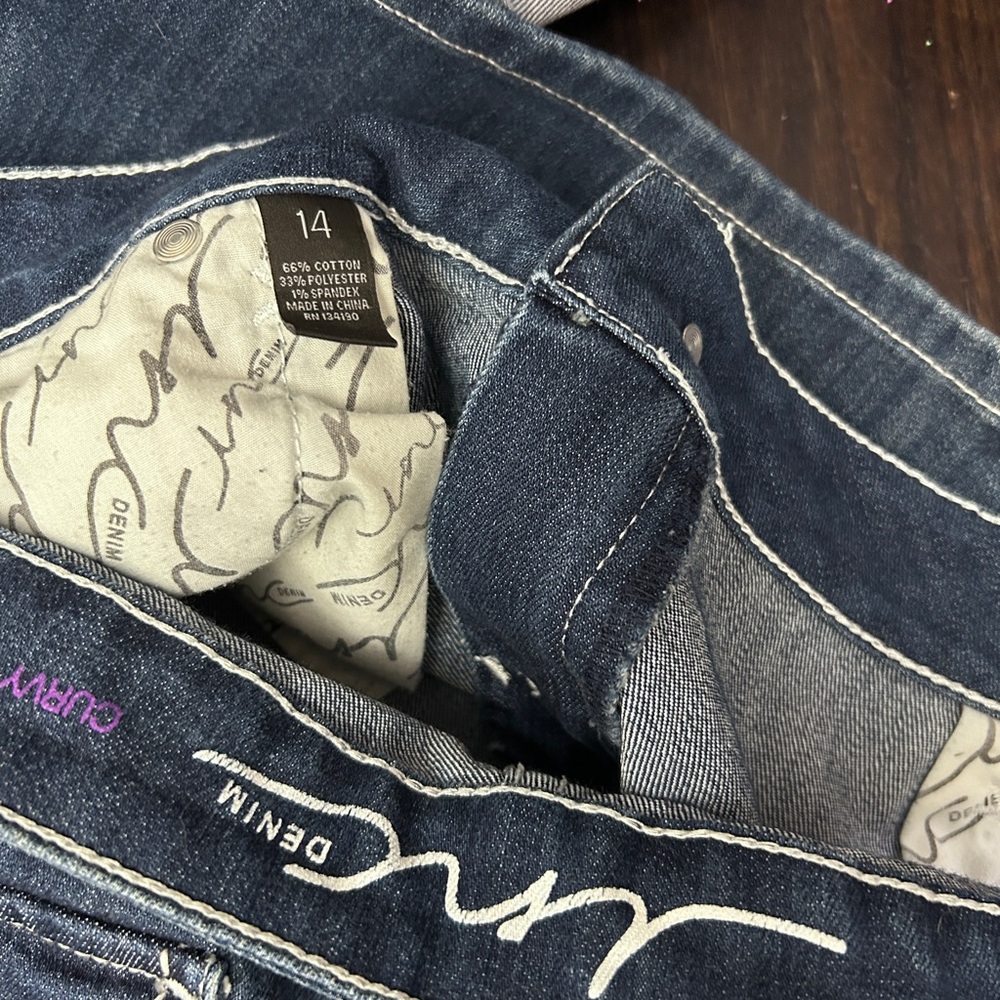INC International Concepts Curvy Fit Dark Blue Capri Jeans size 14 - Picture 5 of 5